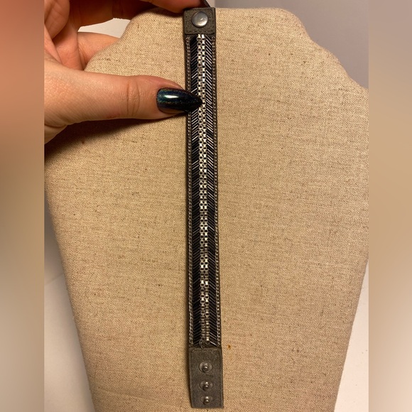 STELLA & DOT- Carter Bracelet - Picture 2 of 4